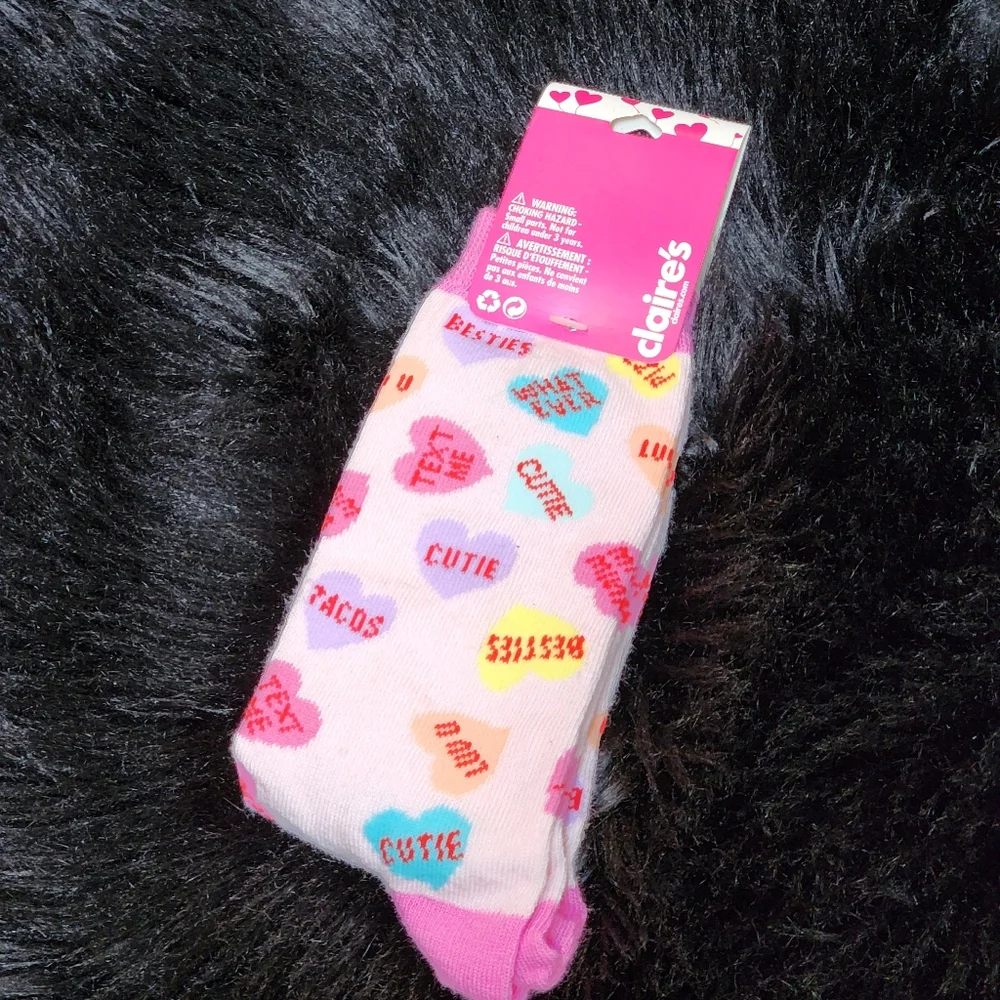Claire's Cute Valentine's Day Heart Print Socks